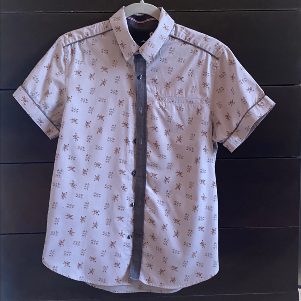 Guess Men's Xtra Small Short Sleeve Shirt